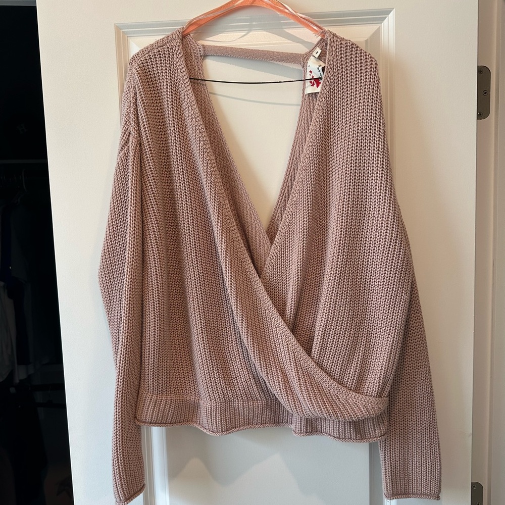 Mauve V-Neck Ribbed Knit Sweater